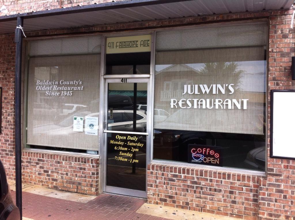 Julwin`s Restaurant