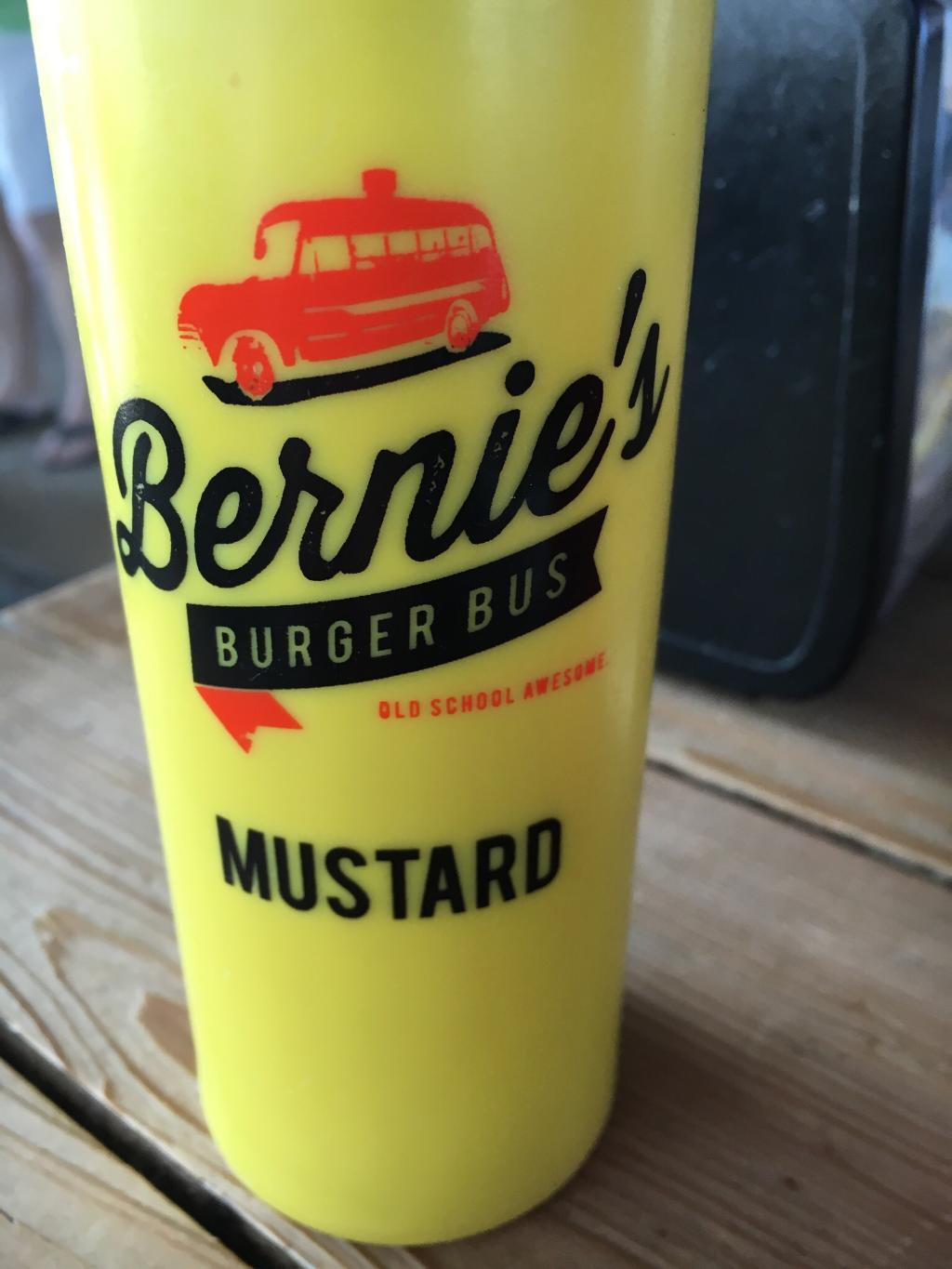 Bernie`s Burger Bus
