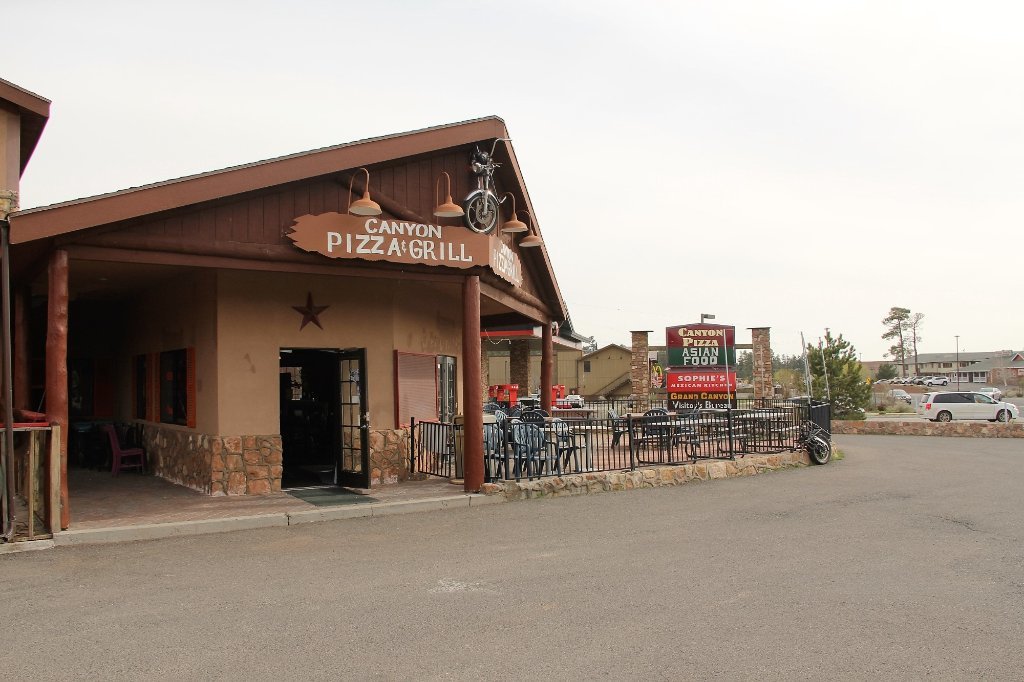 Grand Canyon Pizza and Grill