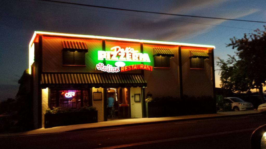 Del`s Pizzeria & Italian Restaurant