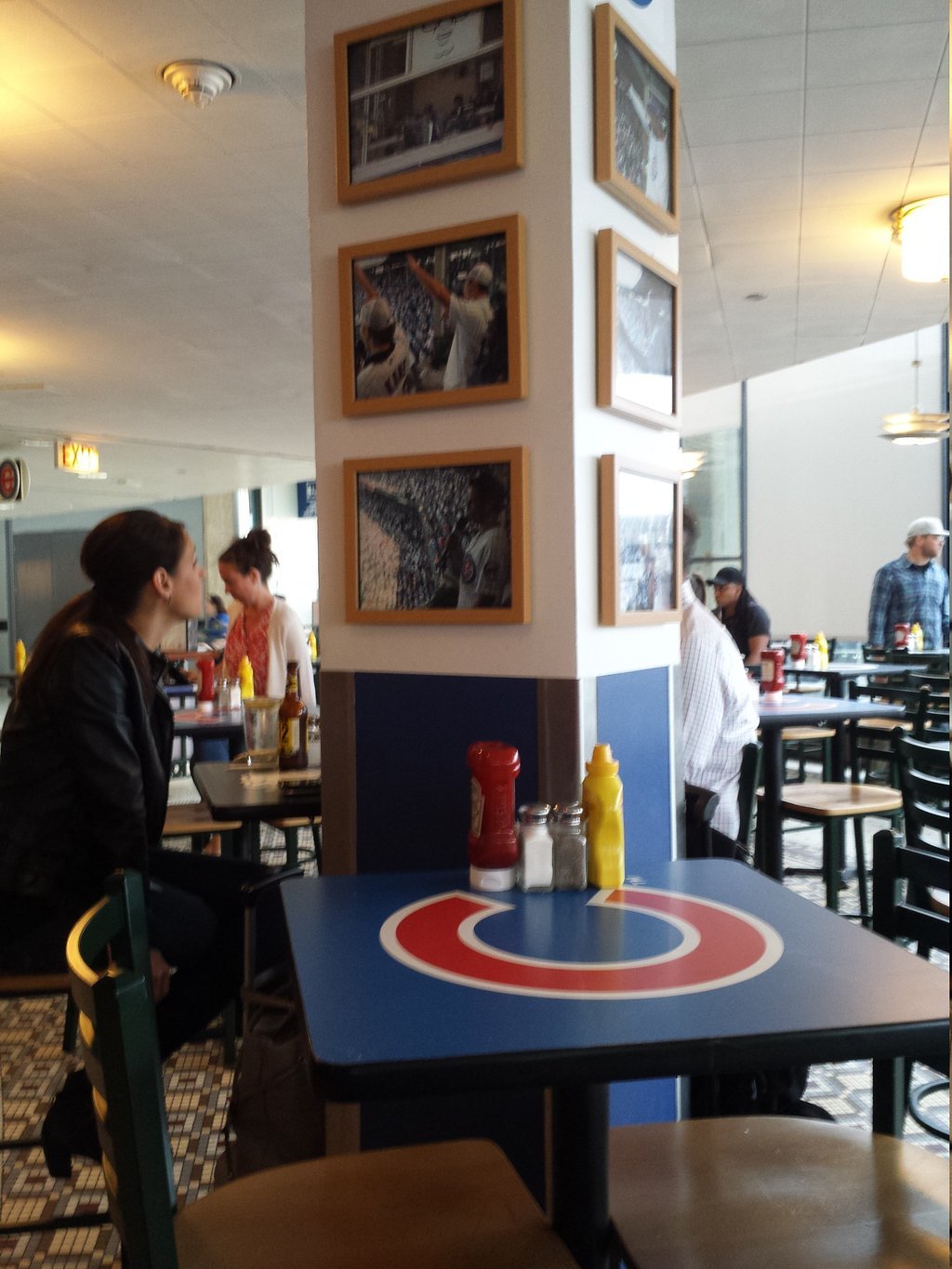 Chicago Cubs Bar and Grill