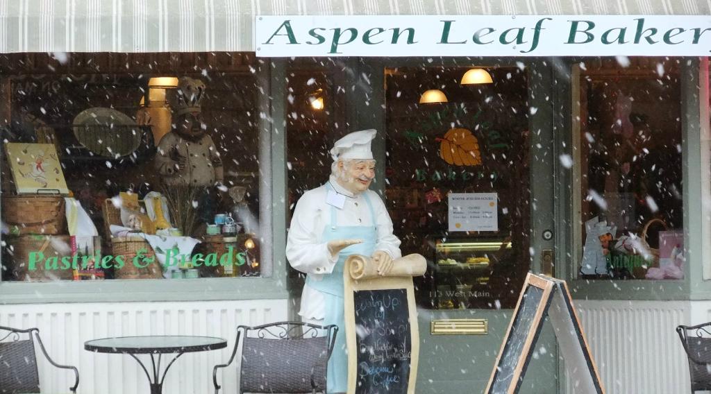 aspen leaf bakery