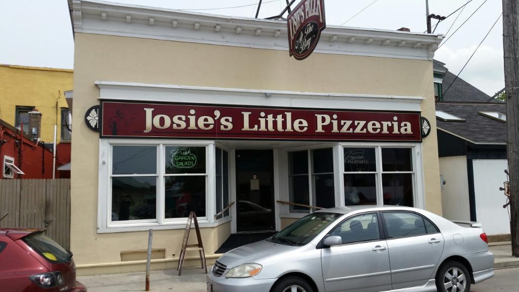 Josie's Pizza At The Bay
